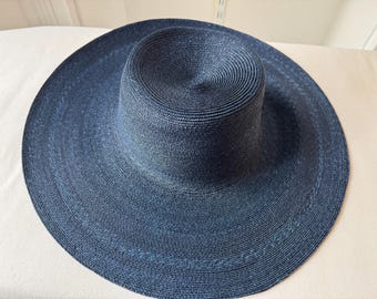 Capeline "Super Fine" Natural Milan Straw Hat Bodies Navy Blue