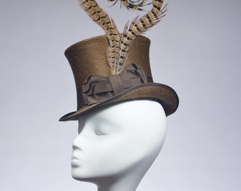 Mini Top Hat ‘Viola’ in Golden Brown