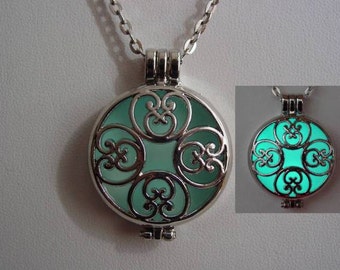 Glow In The Dark Open Scroll Heart Locket, Locket Bright Aqua