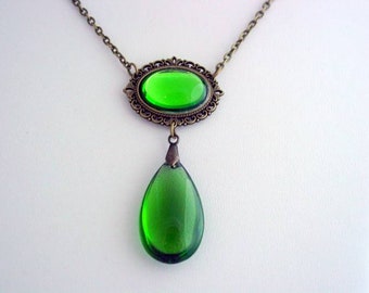 Witch Wendy Wear, Green Necklace, Vintage Peridot Glass Cabochon, Art Nouveau Jewelry