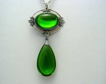 Witch Wendy Green, Witch Wear Necklace, Green Teardrop, Silver Drop Pendant, Art Nouveau Jewelry