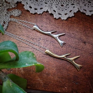 Antler Necklace - Canadian inspired fashion - unisex jewelry - outdoor fashion