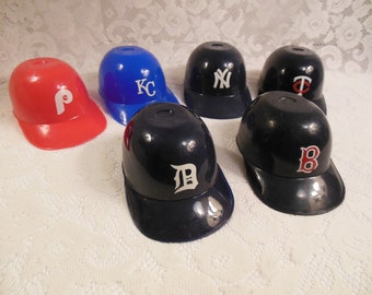 Mixed lot of (6) vintage 1970s collectible mini baseball hats major league