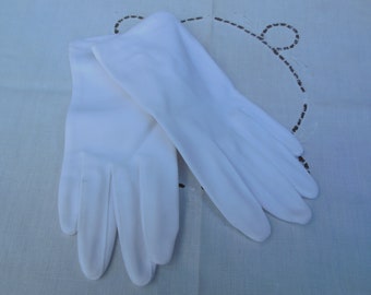 vintage white fabric women's gloves petite / small in size circa 1950s - 1960s