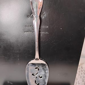 Oneida Craft Deluxe stainless steel pie cake slice server utensil circa 1960s