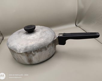 Wagner Magnalite Chicken Fryer/skillet, #4569-P With Double Spout
