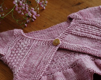Shrug knitting pattern, quick knitting pattern, knitting pattern for baby girls (3 months to 6 years) - Entrechat Worsted