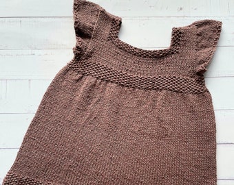 Timeless dress knitting pattern with seed stitch, dress or tunic for babies and girls, sizes 3mo to 10yo - Fable Dress