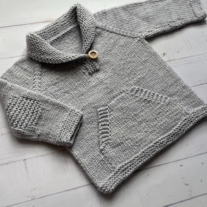 modern shawl collar sweater knitting pattern, seamless pullover with kangaroo pocket,  (3mo to 10yo) - Camaret pullover