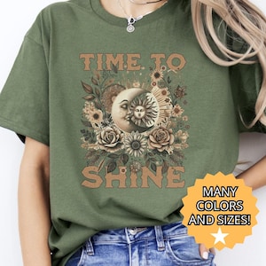 Vintage Floral Sun and Moon Tshirt Floral Graphic Tee Celestial Print Shirt Boho Flower Moon Top Retro Nature T-Shirt Gift for Her for Him