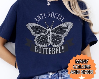 Camiseta divertida de introvertido: camiseta de humor sarcástico con mariposa antisocial