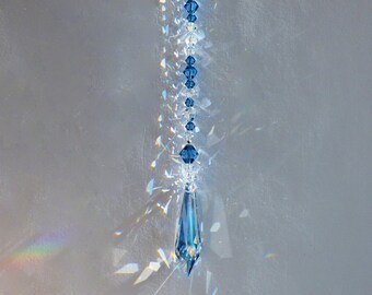 スワロフスキークリスタルサンキャッチャー ブルーシェード つらら