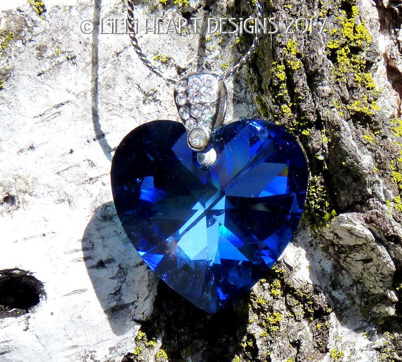 スワロフスキークリスタル コバルトブルー スパークリングハート