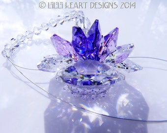 Atrapasueños de cristal Swarovski de 26 mm con diseño de lirio octagonal, flor de loto transparente, hojas violetas y azules, diseño de corazón de lirio