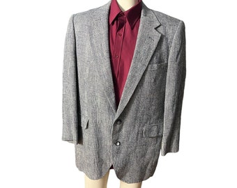 Vintage men's plaid suit jacket 44 Banker's Hall