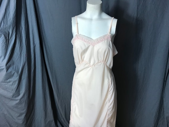 Vintage 1950’s Miss Swank pink full slip 36 M - image 1