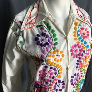 Vintage 70s embroidered Mexican shirt M/L image 3