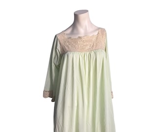 Vintage green 60's nightgown Aristocraft M