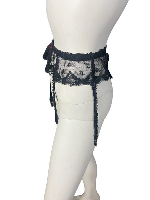 Vintage black lace garter belt one size - image 2