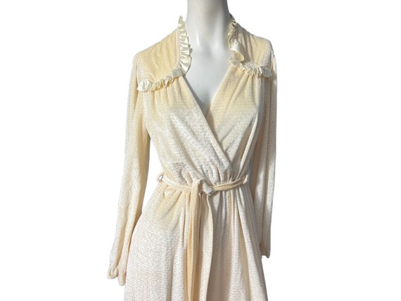 Vintage 70's long cream robe Michele S - image 1