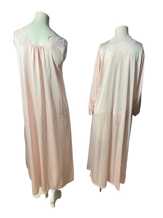 Vintage 70's pink nightgown & robe S Vanity Fair - image 5