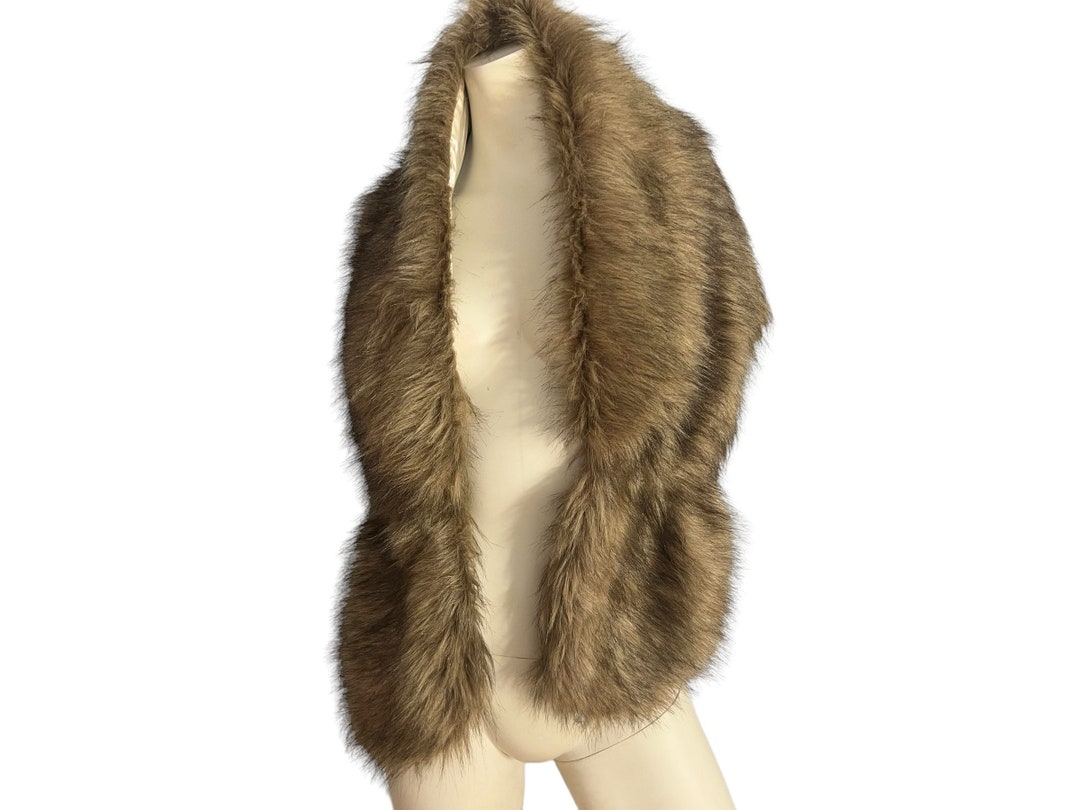 PASCALE FAUX FUR SHAWL