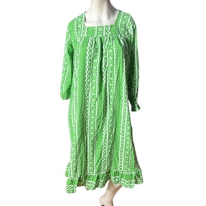 Vintage 80&#39;s green flannel nightgown S Anthony Richards