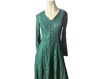 vintage green lace dress 1960s Green Lace Mini Shift Dress Small main image 1