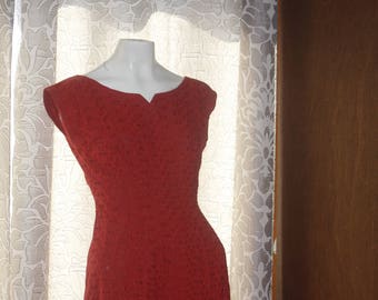 Vintage 1950&#39;s Red Eyelet Form Fitting Dress S