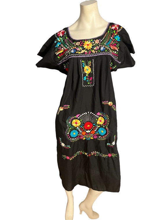 Vintage black embroidered Mexican dress M L - image 2