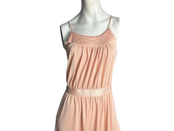 Vintage 70's peach nightgown L Gossard Artemis - image 1