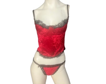 Vintage 80&#39;s red velvet lingerie set L 38