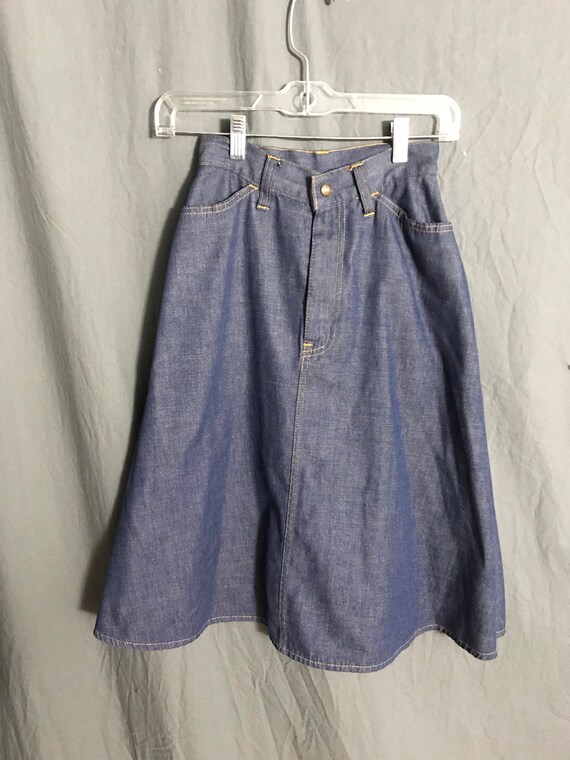 Vintage 70’s high waist Levi’s jean skirt xs - image 2