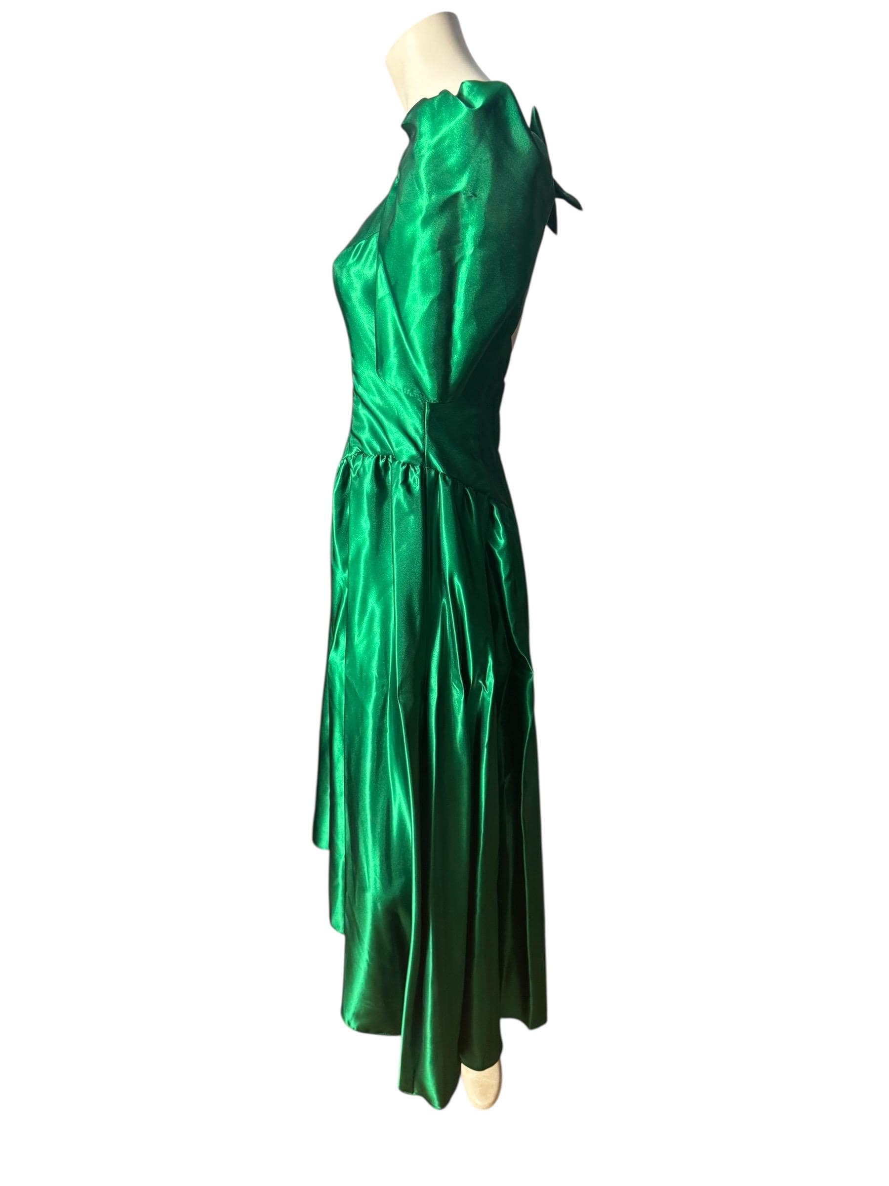 green emerald velvet dress ALFRED ANGELO 7098 – Gemini Bridal main image 0