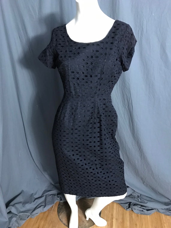 Vintage 1950’s Ricci of Dallas black eyelet fitte… - image 3