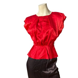 Vintage jaren 80 rode en zwarte satijnen peplumjurk M All That Jazz