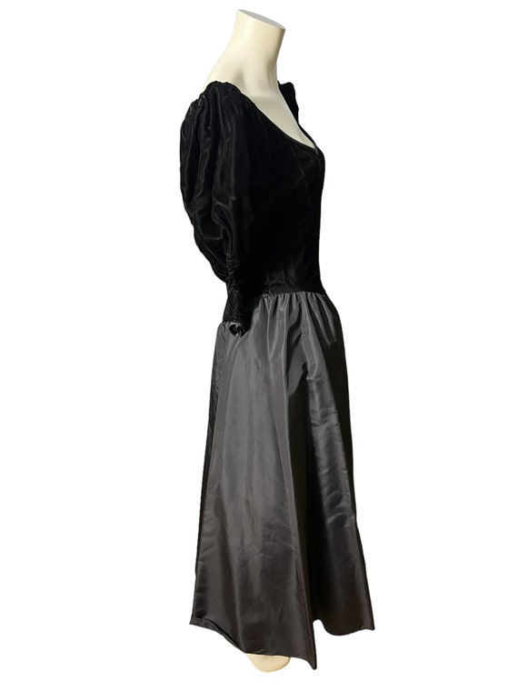 Vintage 80’s Gunne Sax dress 13 black velvet - image 5