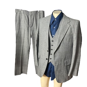 Vintage 70’s blue plaid 3 pc suit 40 R