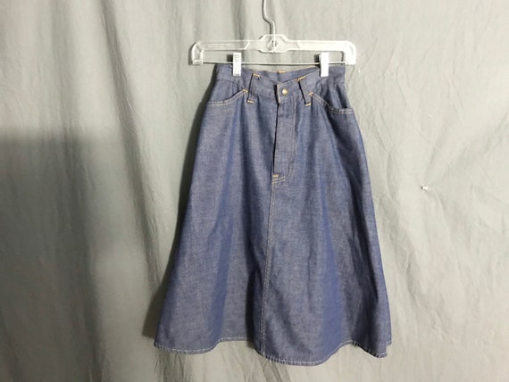 Vintage 70’s high waist Levi’s jean skirt xs - image 1