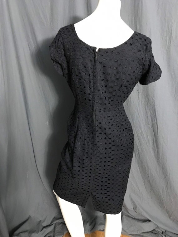 Vintage 1950’s Ricci of Dallas black eyelet fitte… - image 4