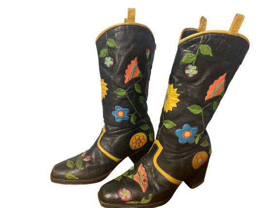 Vintage 60’s floral black leather boots 6B - image 1