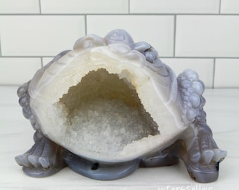 Three-Legged Geode Agate Prosperity Feng Shui Money TOAD Carving - BB
