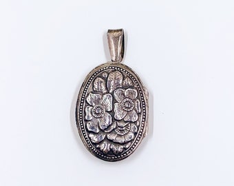 Vintage Silver Oval Floral Locket | Large Silver Floral Repoussé Locket