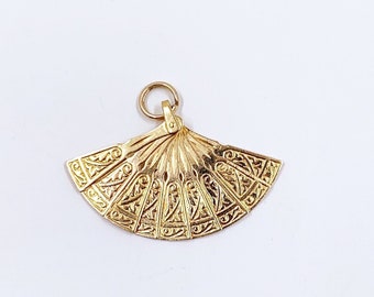 Vintage 18k Gold Folding Fan Pendant, Mechanical Hand Fan Charm, 18K Gold Charm