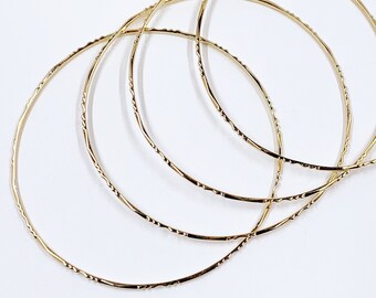 Vintage 18K Gold Thin Bangle Bracelet | Gold Textured Stacking Bangle Bracelet | 8 inch bracelet