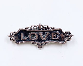 ヴィンテージ スターリングシルバー LOVE ブローチ | ハートアクセント 
