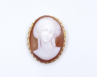Estate 18k Carved Shell Cameo Brooch, Female Figure Cameo