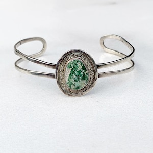 Vintage Silver Stone Cuff Bracelet | Green Stone Cuff