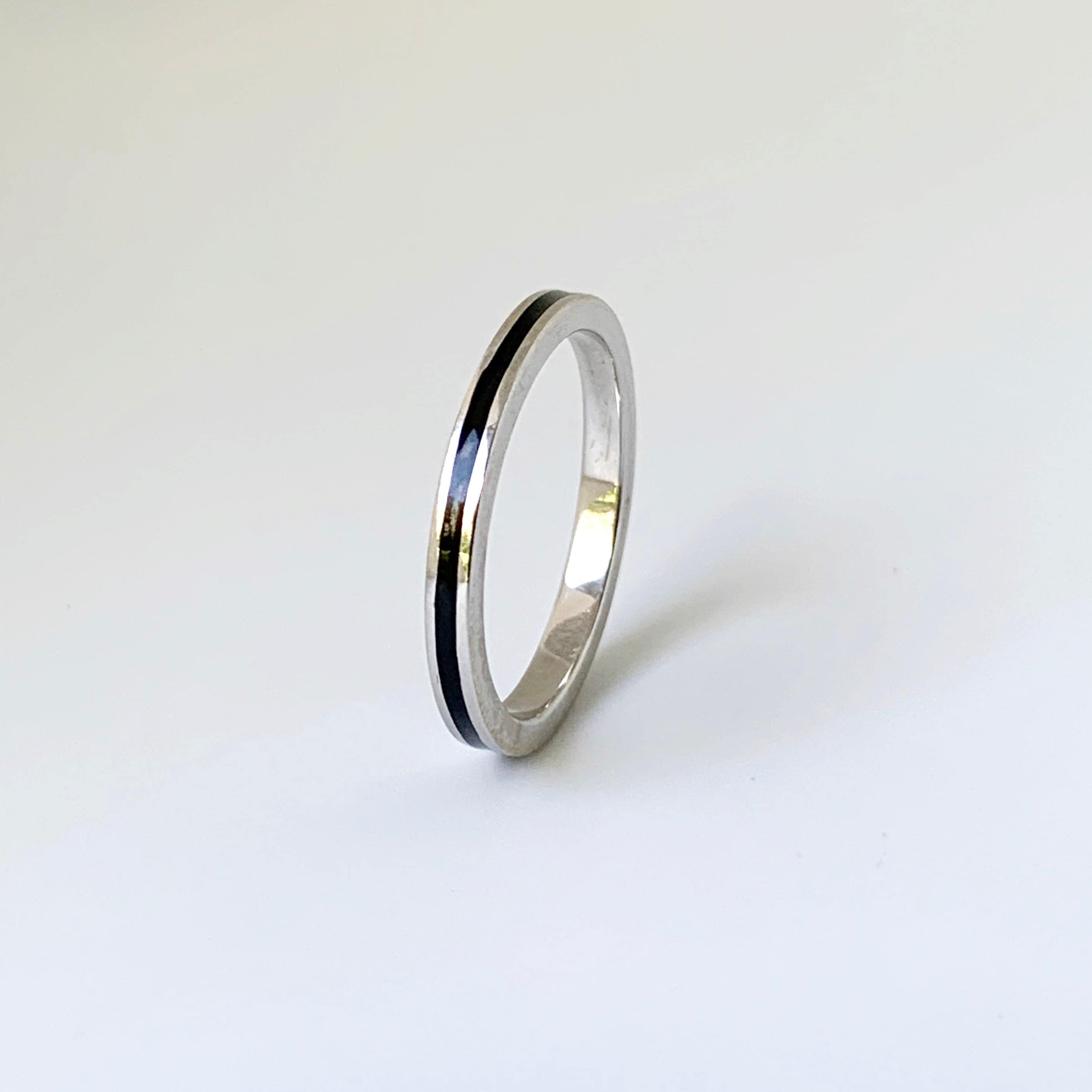 Buy 18k White Gold Hidalgo Black Enamel Ring Hidalgo Stackable 18k
