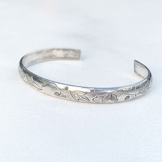 Antique Chinese Silver Cuff Bracelet | Chinese Eng